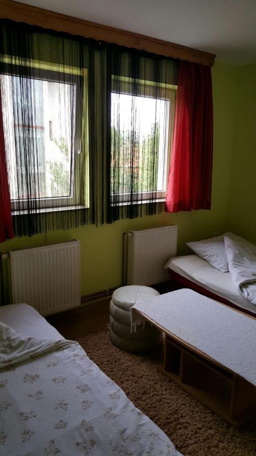 Apartmani Malina 3 Bijeljina Exterior photo