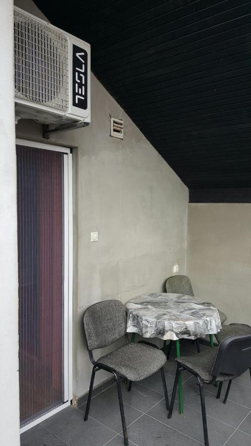 Apartmani Malina 3 Bijeljina Exterior photo